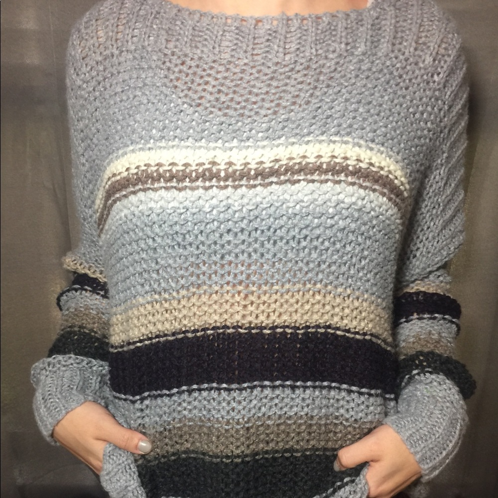 Old Navy sweater